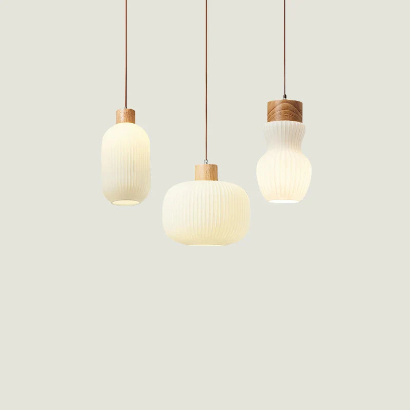 Soft retro Japanese-style chandelier for restaurants and inns