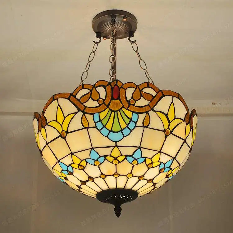 Baroque chandelier in stained glass for elegant lighting