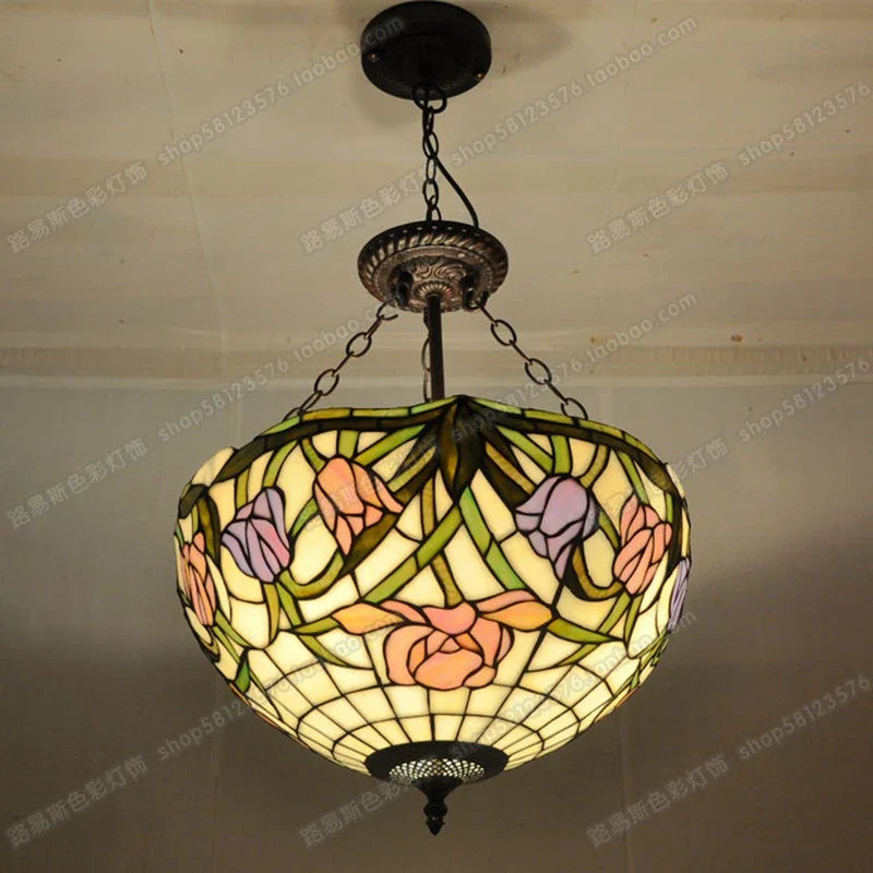 Tiffany-style tulip glass chandelier for elegant and modern rooms