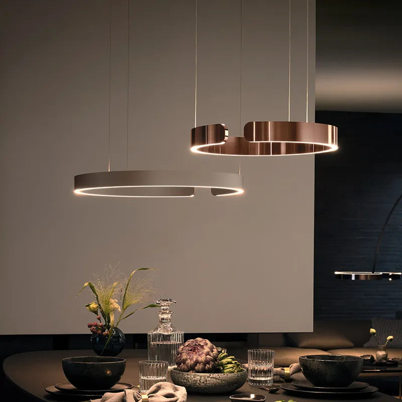 Sleek, modern design ring light.