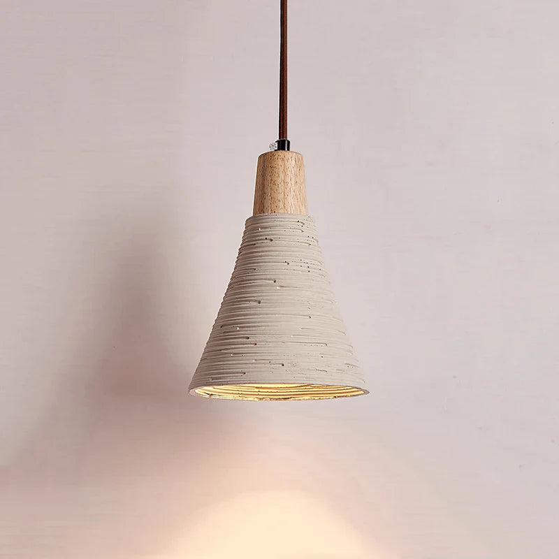 Japanese-style cream-colored bell-shaped pendant decorative chandelier bar