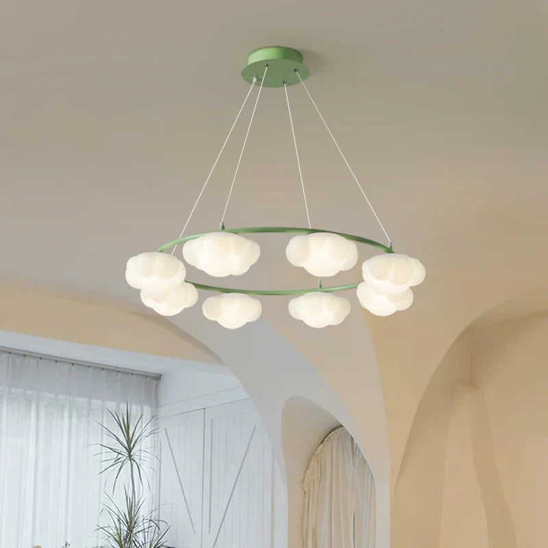 Cloud-shaped chandelier with remote control for children