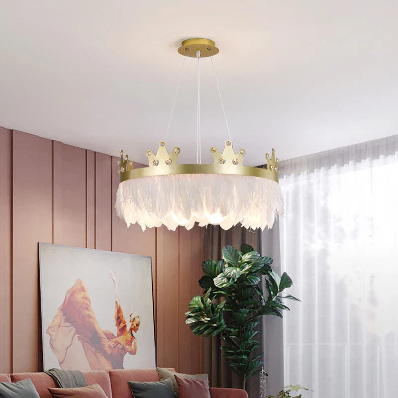 Nordic simple luxury chandelier with crystal feather pendant