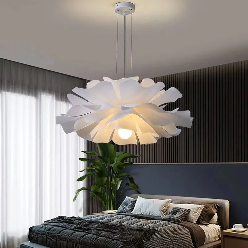 Nordic Bedroom Flower Chandelier Creative Fashion Girl Room Lamp Modern Simple Dining Room Living Room Decorative Chandelier