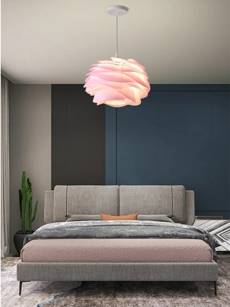 Elegant and bright Nordic chandelier