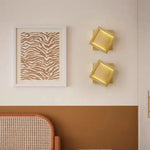 Applique Murale Carrée Élégante Laiton Design Moderne Chambre
