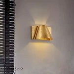 Applique Murale Rétro: Ambiance Vintage Lumineuse. Chambre
