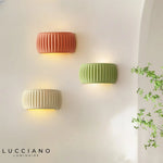 Lampe murale design nordique demi-cercle strié